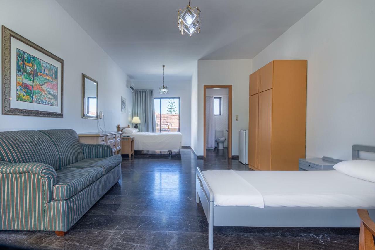 Minerva Beach Agia Marina  Exterior photo
